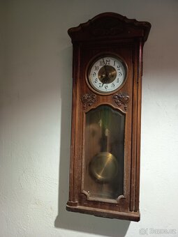 Starožitné pendlovky po babicce - 2