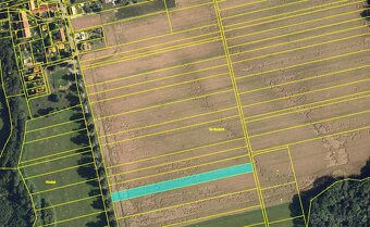 Prodej pole v Moravském Krasu – 3 748 m2 – Suchdol - 2