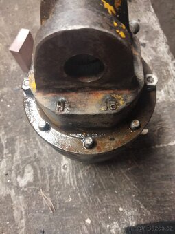 Hydraulický rotator - 2