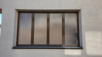 Prosklená stěna, plastová - 2