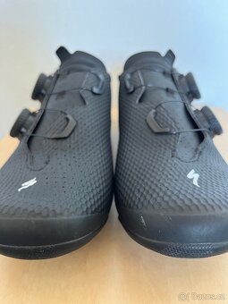 Silniční tretry Specialized Torch 3.0 - 2