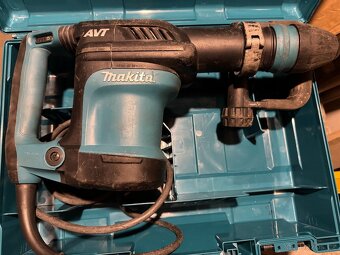 Sekací kladivo Makita HM0871C - 2