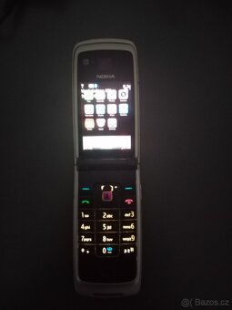 Nokia 6600 Fold - 2