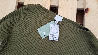 Módní khaki svetřík H&M,vel.L - 2