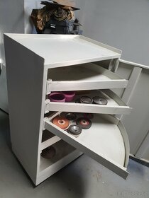 Box s vějířovitými šuplíky - 2