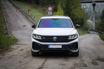 Touareg 3.0 TDI V6 286k R-Line, IQ Light, Pano, Vzduch, DPH - 2