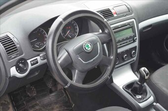 Škoda octavia 2 facelift 1.6tdi Bolt - 2