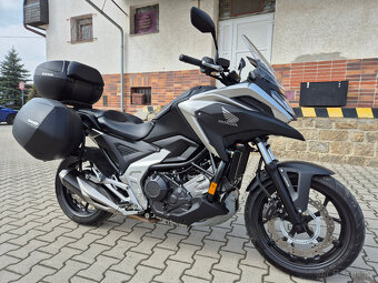 Prodám Honda NC750X , r. v. 2022, ABS, TC, ČR, 12166km - 2