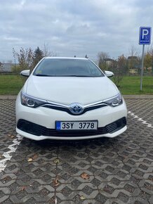 Toyota Auris hybrid + LPG - 2