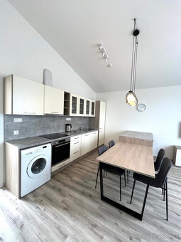 Pronájem bytu 2+kk, Za Jitonou, Český Krumlov, 22 000 Kč/měs - 2