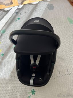 Autosedačka Maxi-Cosi Cor 360 + základna FamilyFix 360 - 2
