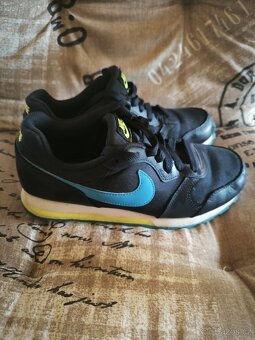 Chlapecké boty Nike v.37,5 - 2