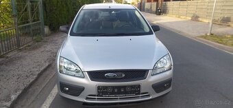 FORD FUCUS 1,6i74kw,rv5/2005,2MAJITEL, NAJETO88841km - 2