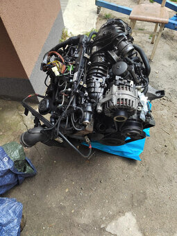 BMW E90-91, 318D-320D,motor N47 D20 C, plně funkční. - 2