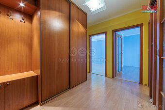 Prodej bytu 2+1, 61 m², Cheb, sídliště Skalka, ul. Lesní - 2
