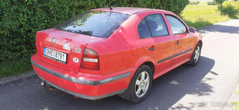 ŠKODA OCTAVIA 1,6 74KW, tažné zařízení - 2