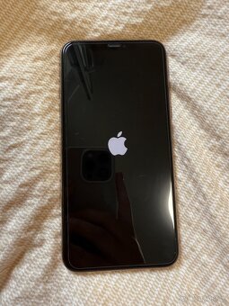 iPhone 11 pro max 64 gb zlatý - 2