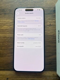 IPhone 15 Pro Max 256GB top stav 93% baterie - 2