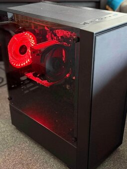 STARŠÍ HERNÍ PC/4JÁDRO/8GB RAM/SSD/HDD/W10 - 2