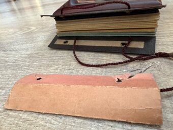 Fotoalbum dřevěný ze 40.let - 2