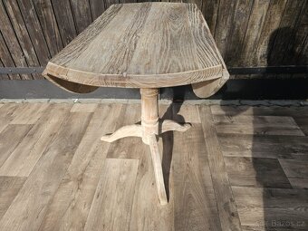 Masivní rozkládací stolek - 2