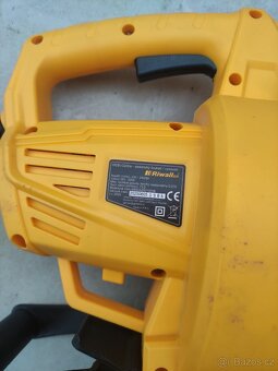 Foukač, vysavač listí - 2