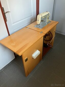 Šicí stroj VERITAS - 2