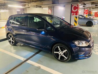 VW Golf Sportsvan 2.0 TDi 110kw DSG Lounge Cebia - 2