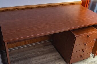 Kancelářský stoly - 2