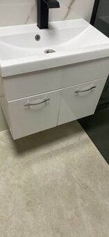 Koupelnový nábytek se zrcadlem bílý lesk 2 kuřecí - 2