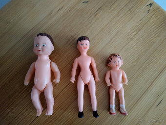 Panenka Igra s vaničkou, koberečkem+jiné malé retro panenky - 2