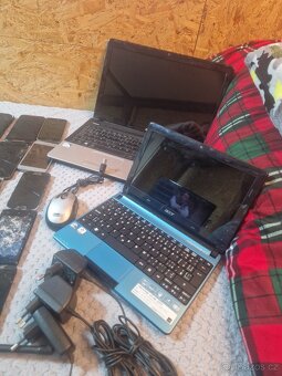 Telefon vysílačky hodinky notebook - 2