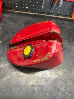 nádrž Jawa Pionýr - 2