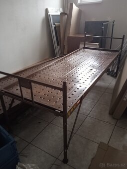 Kovová vojenská postel - 2