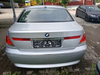 BMW E66 745Li - 2
