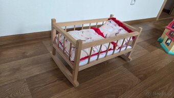 Postýlka pro panenku - 2
