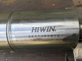 Kuličkový šroub HIWIN včetně matice - 2