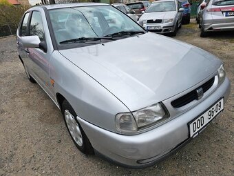 Seat Cordoba 1.4 44 kW r.v.1999 ČR první majitel - 2