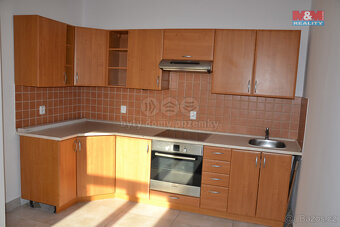 Prodej bytu 1+1, 48 m², Červený Kostelec, hlavní náměstí - 2
