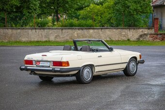 Mercedes-Benz SL 380 R107 - 2