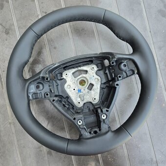 Bmw 5 F10/F11 nový kožený volant - 2