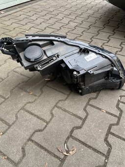 Světlo Peugeot 5008 levé - 2