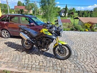 Triumph tiger 800 - 2