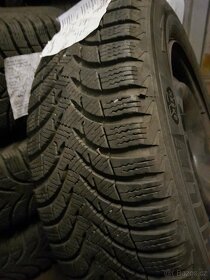 sada zimních kol včetně poklic-Michelin 185/65 R15 - 2