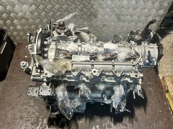Ford Focus MK4 1.5TDCI motor ZTDA - 2