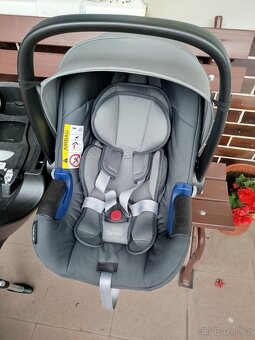 Autosedačka Britax Römer Baby-safe i-size - 2