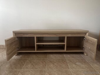 TV stolek HASLUND z Jysku - 2