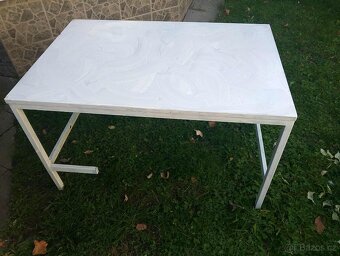 interierový či venkovní stůl kovová konstrukce,regálky atd, - 2