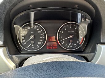 Bmw e92 325i r. 2007 160 kw - 2