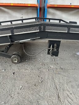 Mobilní nakládací rampa Wenron-ST7 - 2